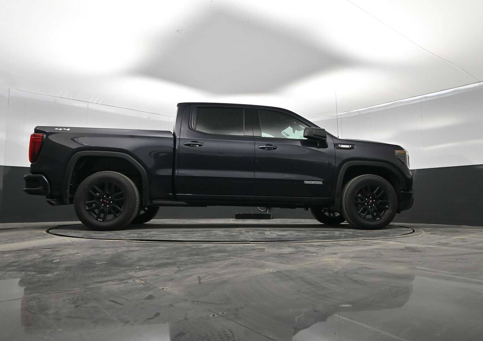 New 2026 GMC Sierra 1500 Elevation image 40