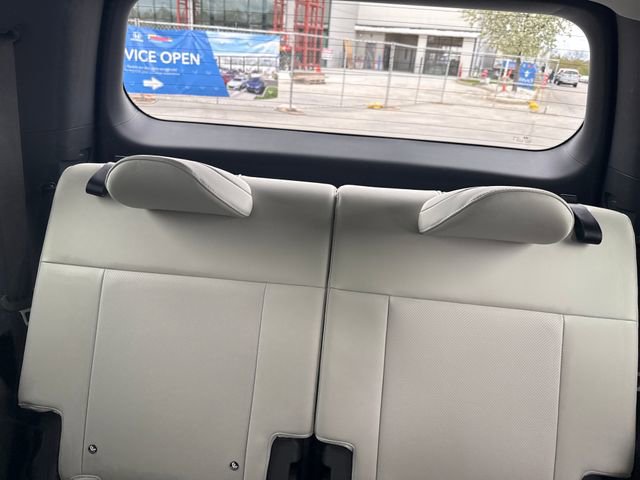 Used 2025 Hyundai Santa Fe SEL AWD/4WD image 23