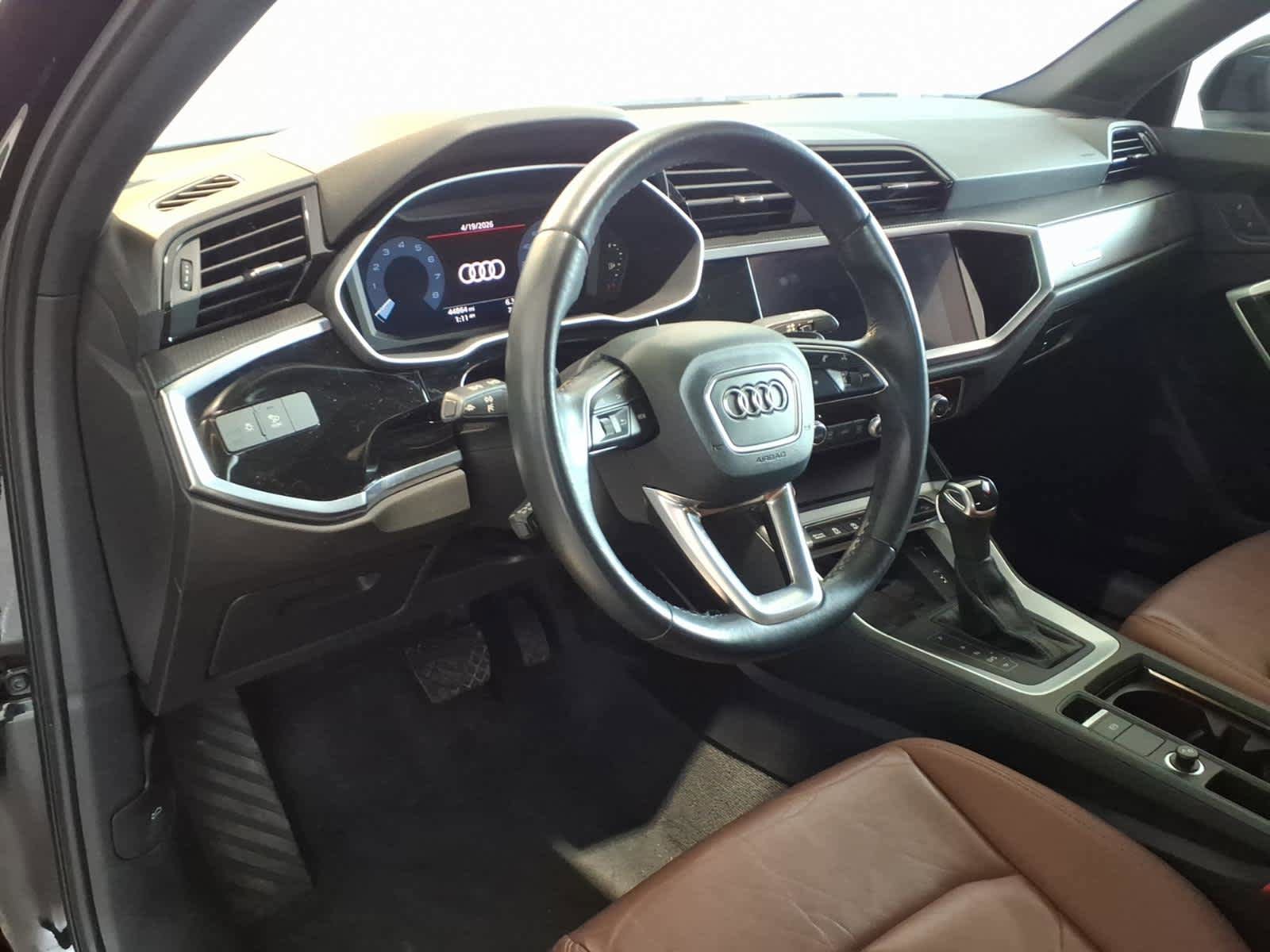 Used 2021 Audi Q3 2.0T Premium Plus AWD/4WD image 9