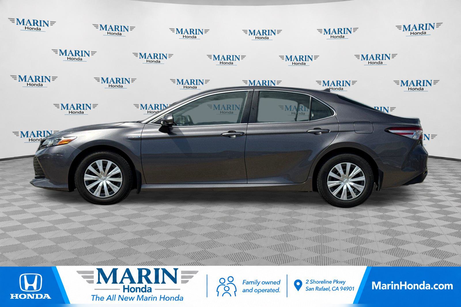 Used 2020 Toyota Camry LE FWD image 6