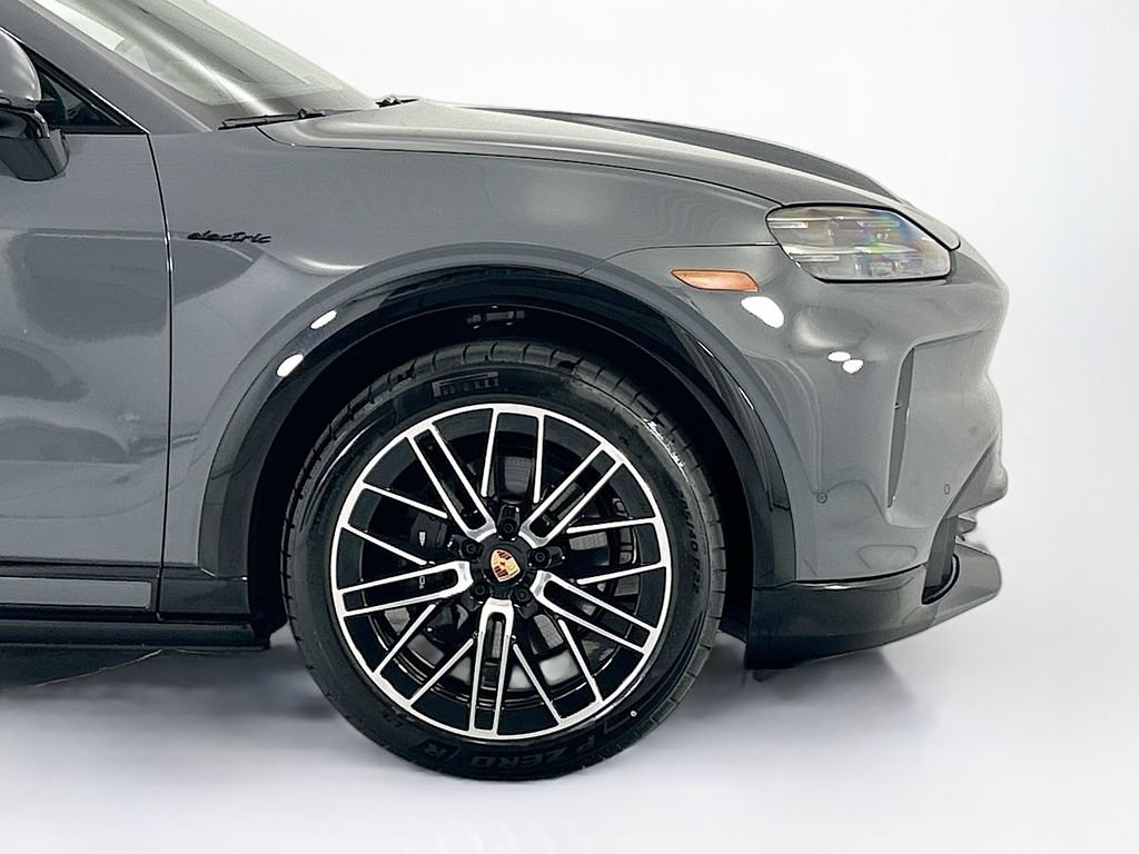 New 2026 Porsche Cayenne Electric AWD/4WD image 11