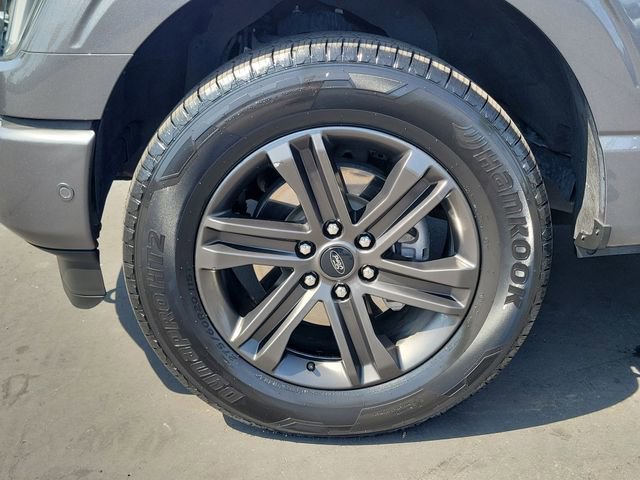 Certified 2022 Ford F150 Lariat w/ Equipment Group 502A High AWD/4WD image 32