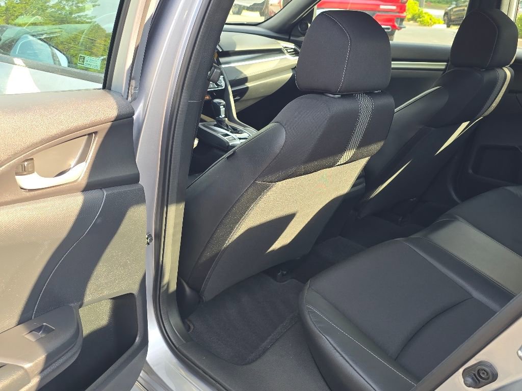 Used 2020 Honda Civic Sport image 5
