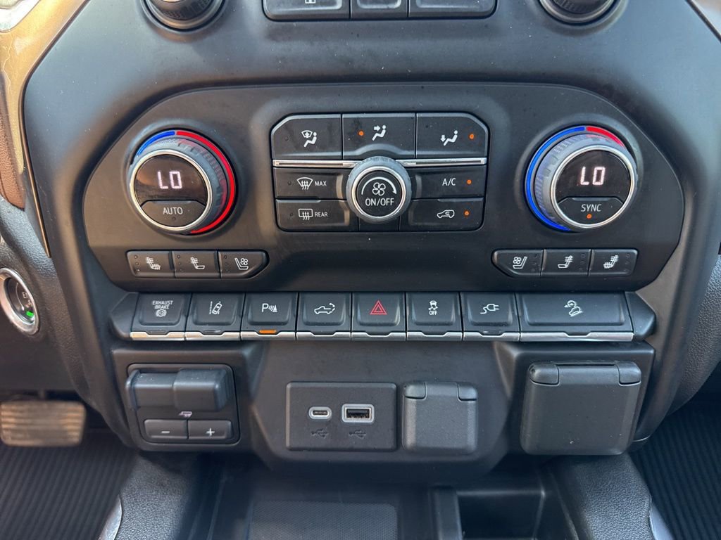 Used 2022 Chevrolet Silverado 3500 High Country w/ Z71 Off-Road Package image 19