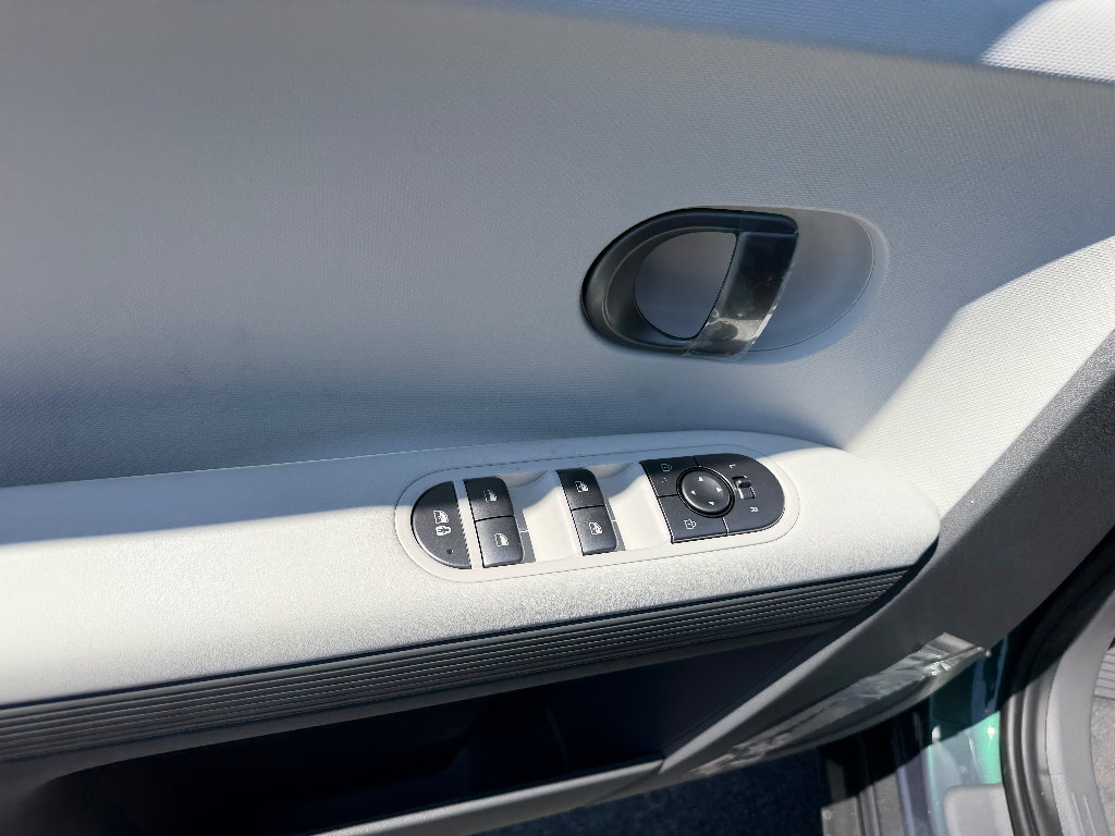New 2027 Hyundai Ioniq 5 SEL RWD image 22