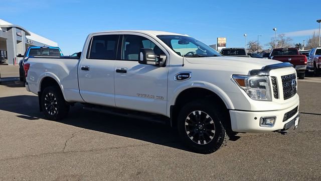 Used 2019 Nissan Titan PRO-4X w/ Pro-4x Convenience Package AWD/4WD image 2