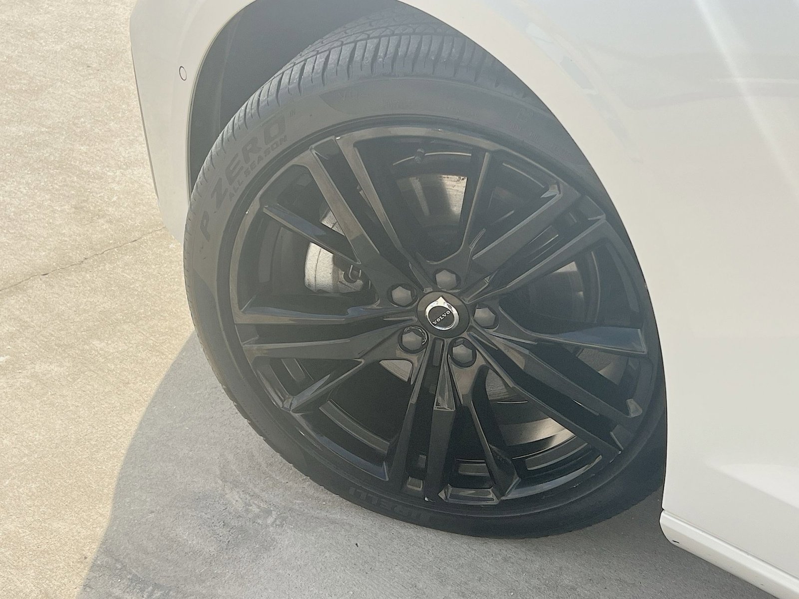 Used 2024 Volvo S60 B5 Plus w/ Climate Package image 12