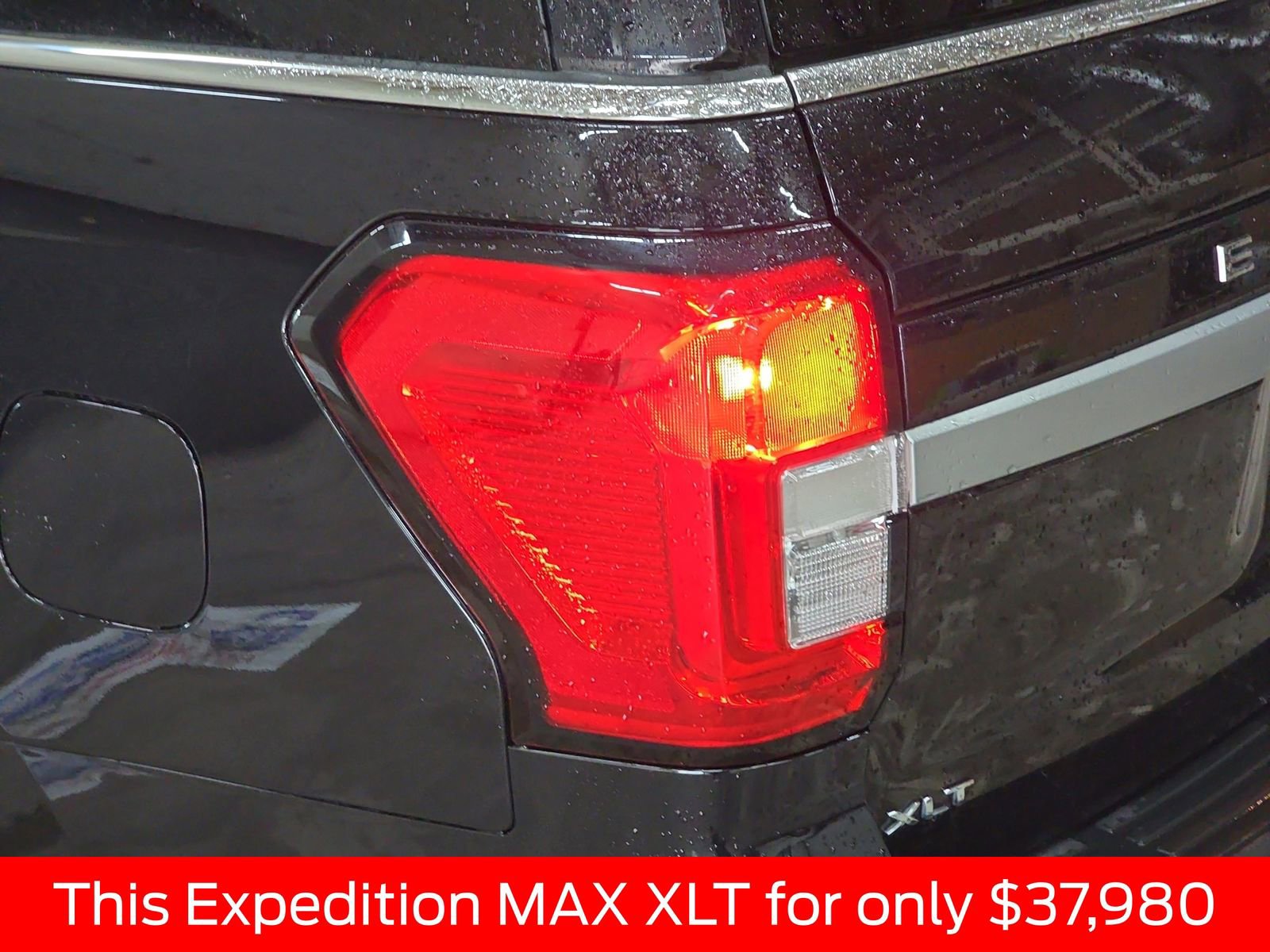 Used 2024 Ford Expedition Max XLT image 45