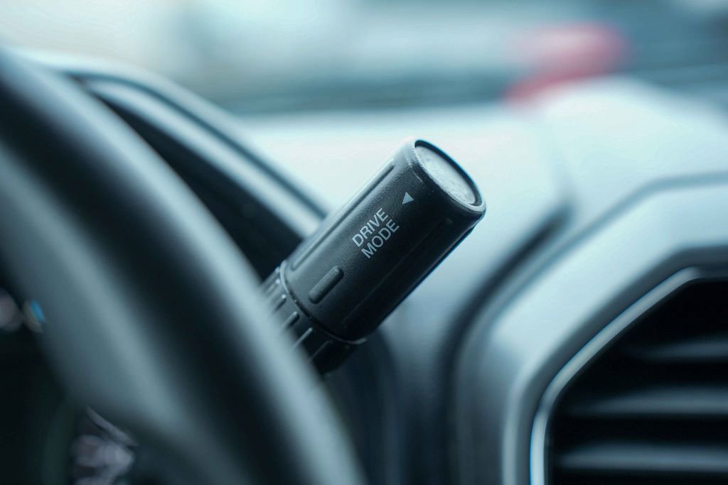 Used 2020 Ford F150 XLT image 33