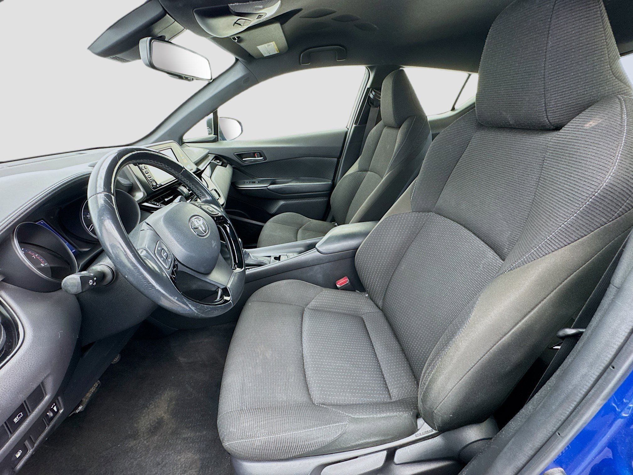 Used 2018 Toyota C-HR XLE image 13