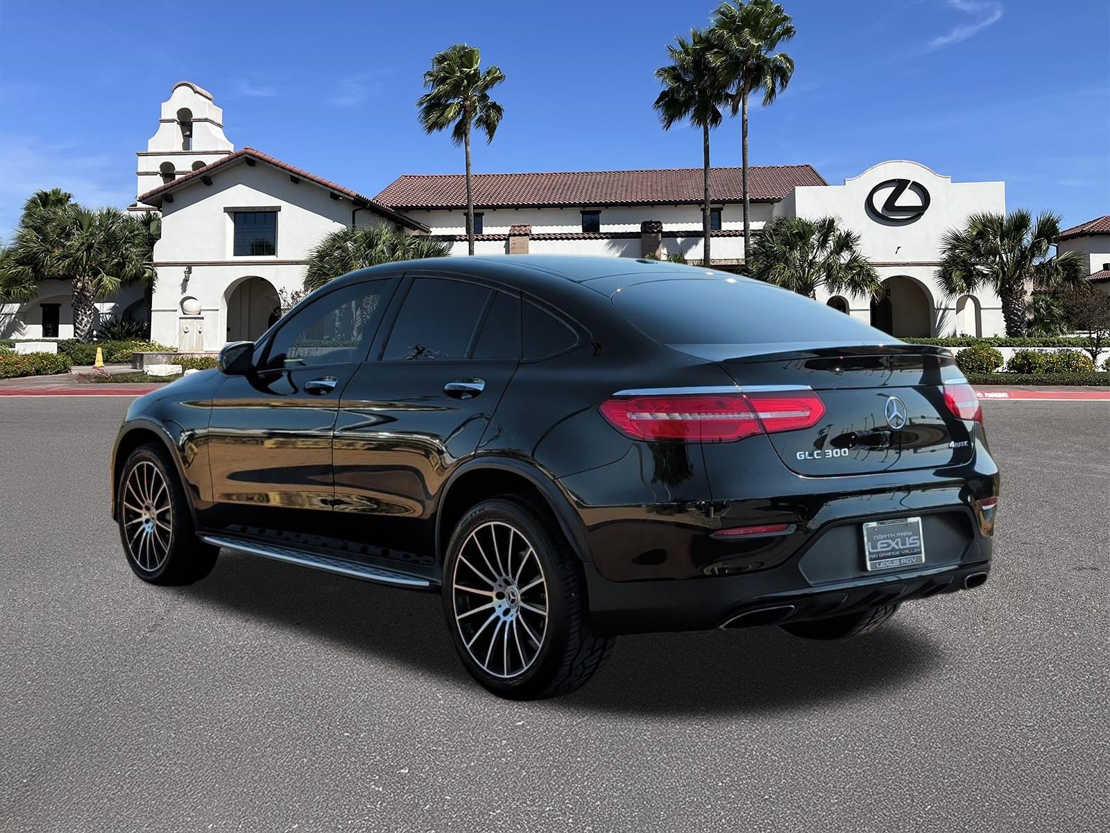 Used 2018 Mercedes-Benz GLC 300 4MATIC Coupe image 4