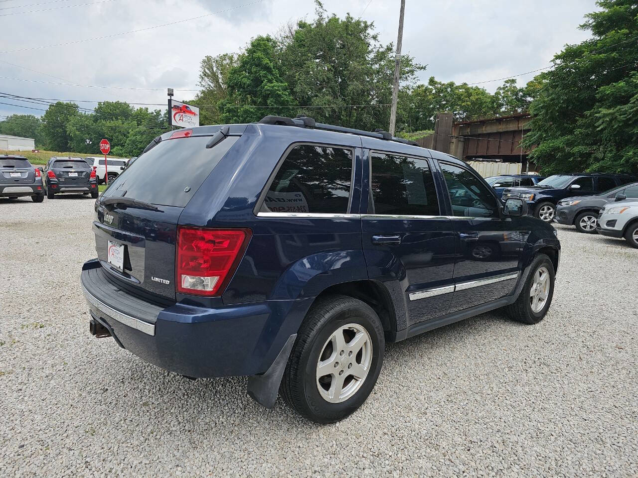 Used 2005 Jeep Grand Cherokee Limited AWD/4WD image 5