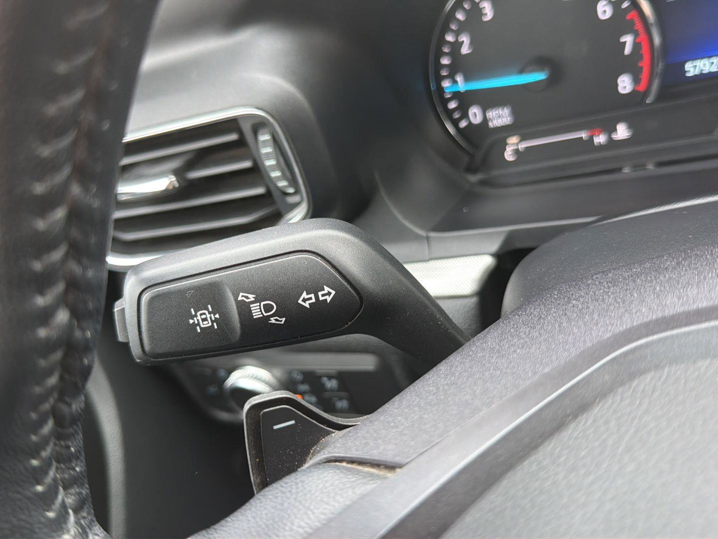 Used 2020 Ford Explorer XLT w/ Equipment Group 202A image 21