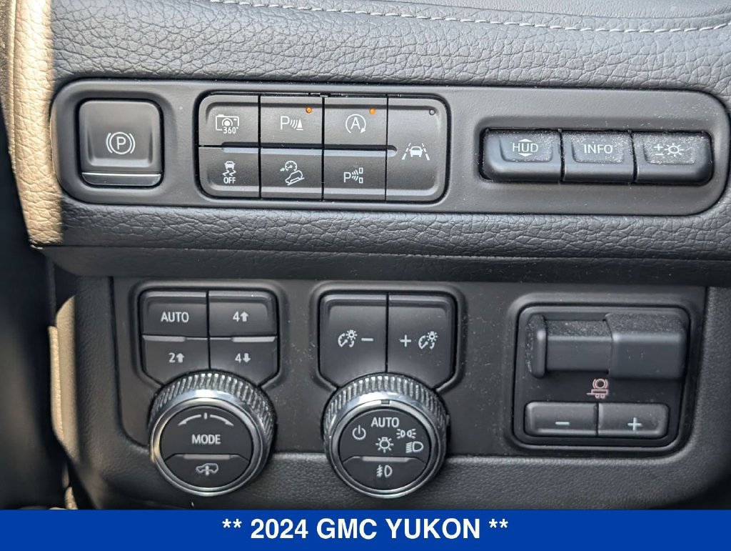 Used 2024 GMC Yukon Denali w/ Advanced Technology Package AWD/4WD image 36