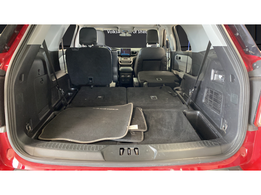 Used 2021 Ford Explorer XLT w/ Equipment Group 202A AWD/4WD image 27