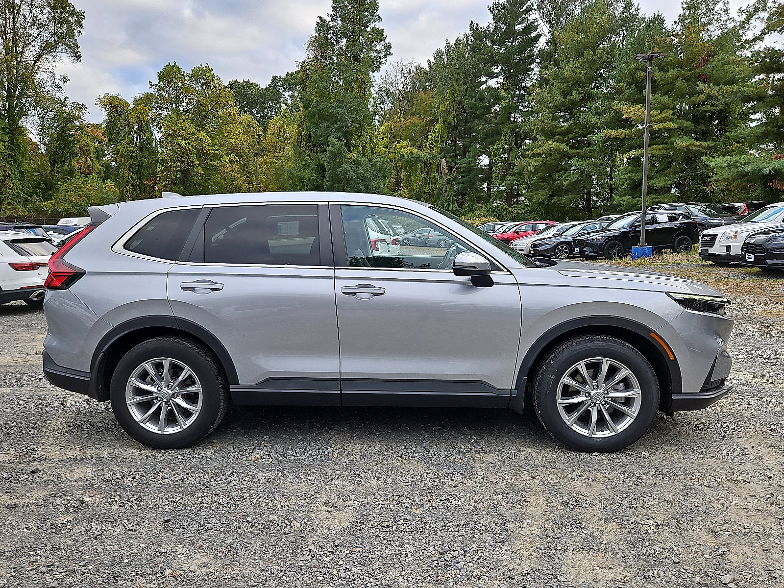 Used 2023 Honda CR-V EX-L image 8
