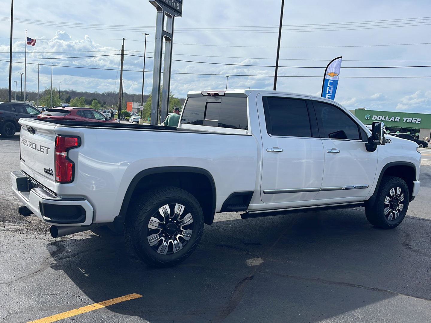 Used 2024 Chevrolet Silverado 2500 High Country w/ High Country Premium Package image 7