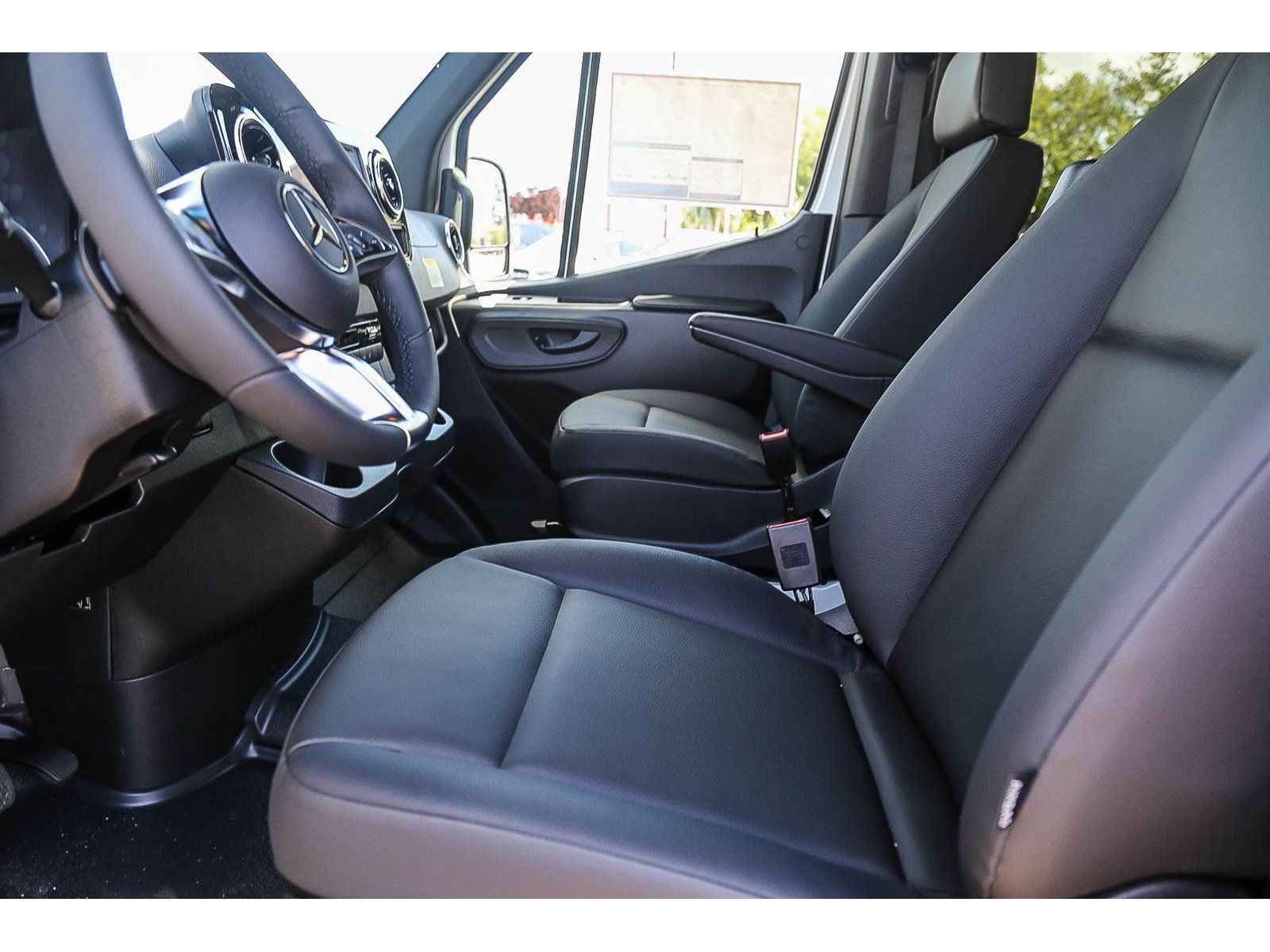 New 2026 Mercedes-Benz Sprinter 2500 image 18