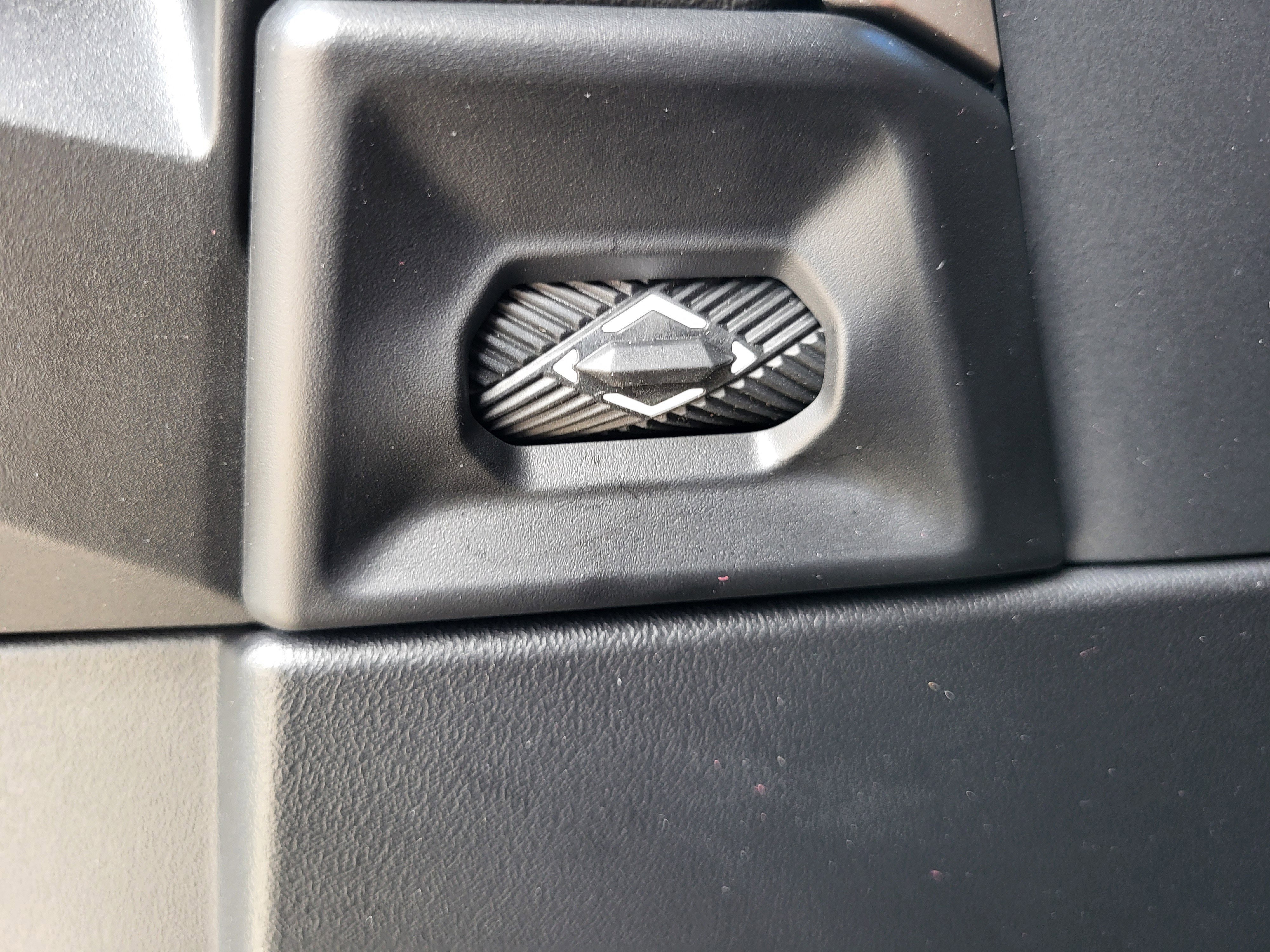 Used 2025 BMW X3 xDrive30i w/ Premium Package image 25