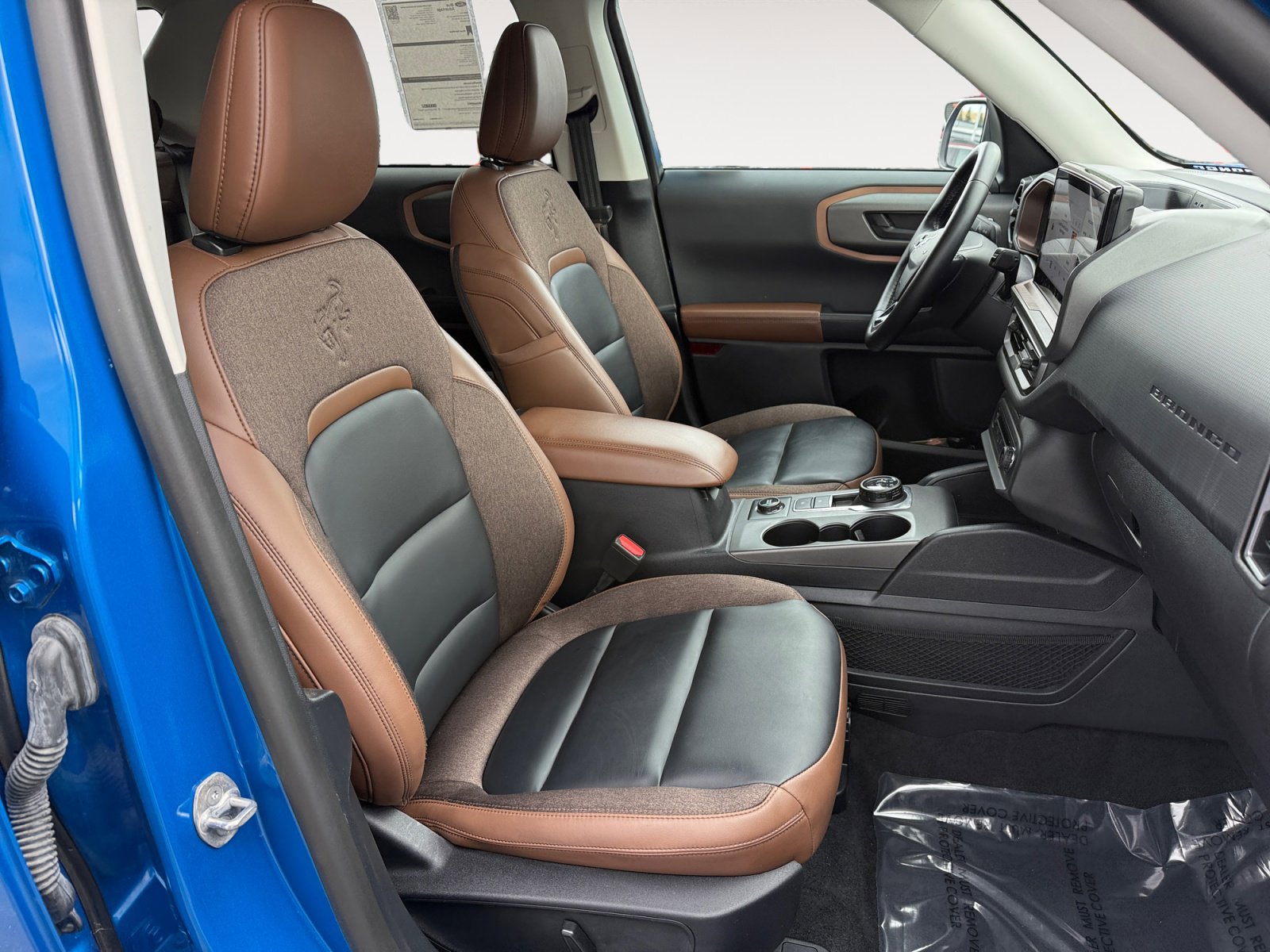 Certified 2025 Ford Bronco Sport Outer Banks w/ Outer Banks Tech Package+ AWD/4WD image 19