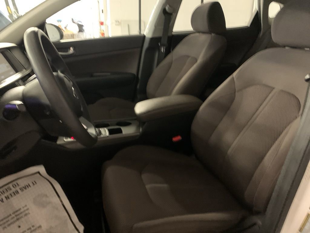 Used 2020 Kia Optima LX image 13