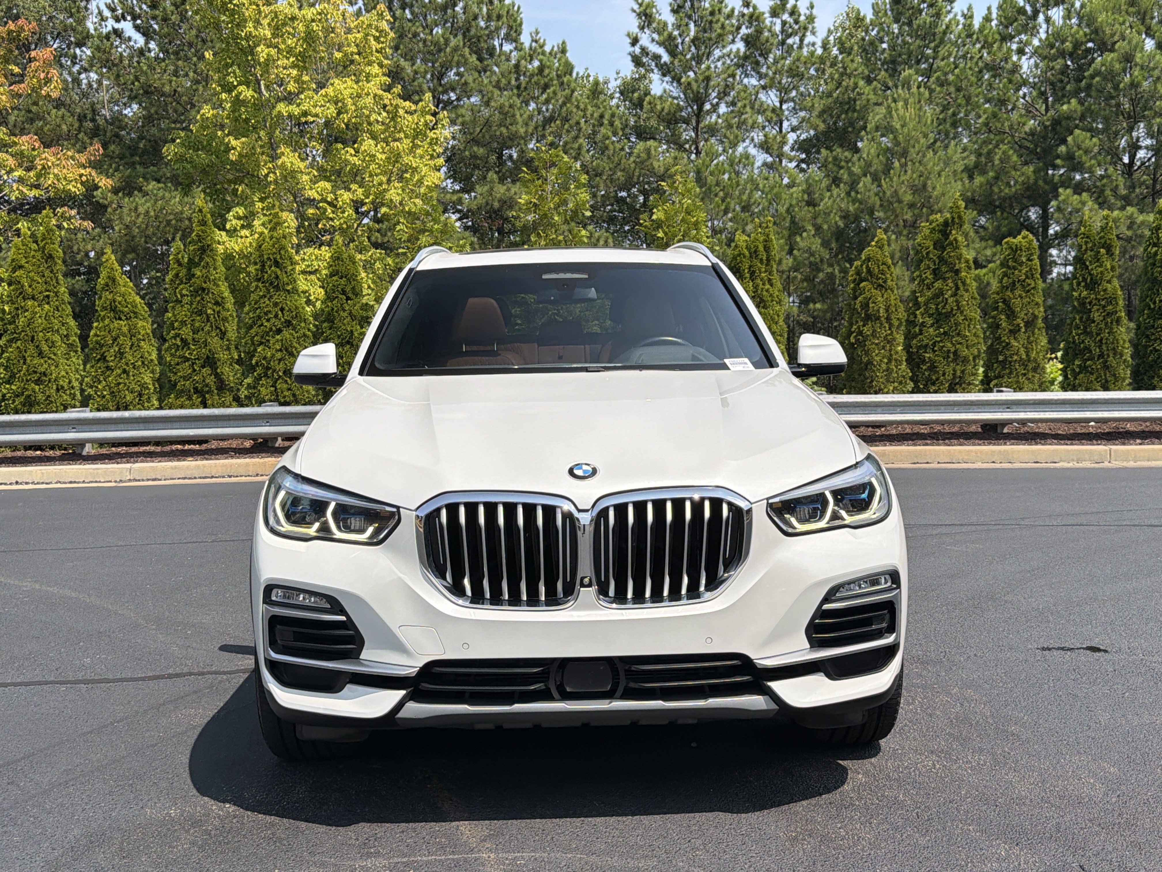 Used 2019 BMW X5 xDrive40i w/ Premium Package AWD/4WD image 12