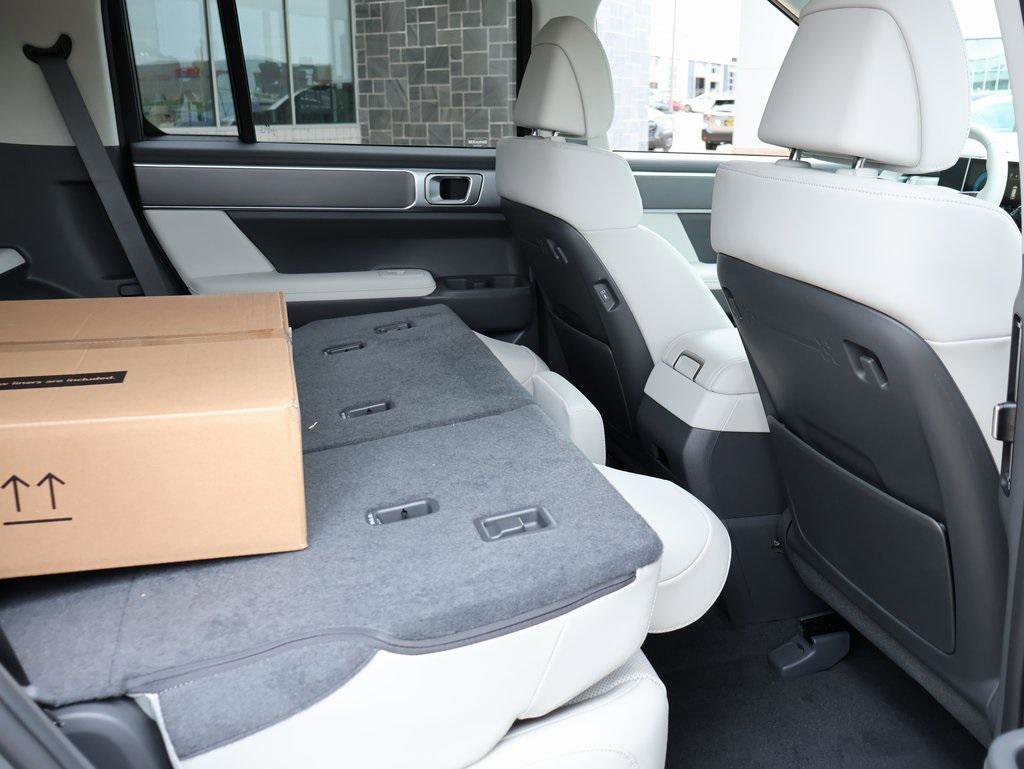 New 2025 Hyundai Santa Fe SEL image 13