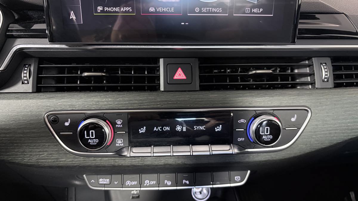Used 2020 Audi A4 2.0T Prestige w/ Prestige Package AWD/4WD image 21