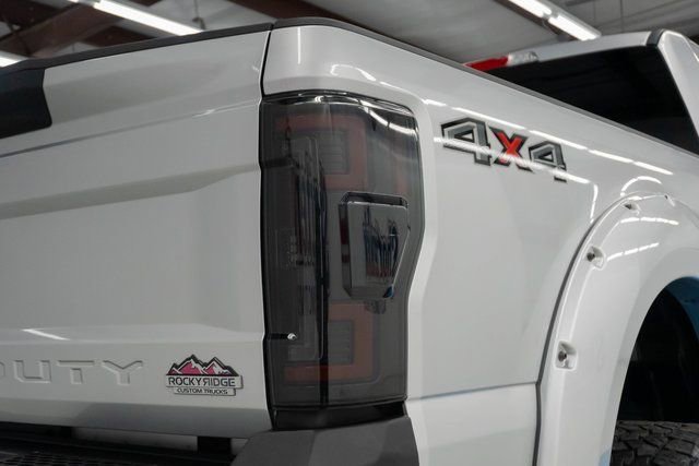 Used 2019 Ford F250 Lariat w/ Lariat Ultimate Package AWD/4WD image 16