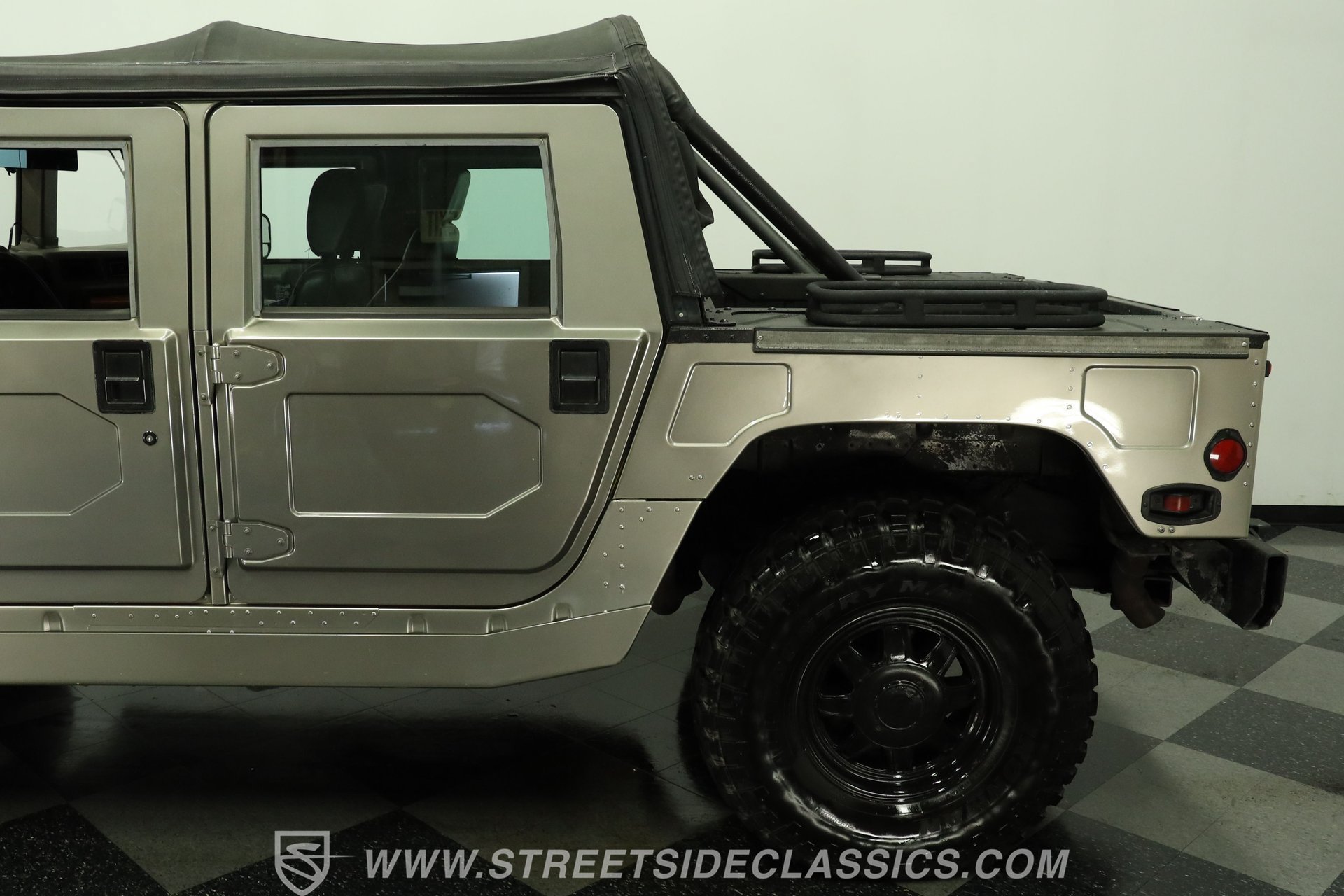 Used 2000 HUMMER H1 4-Door Open Top AWD/4WD image 24