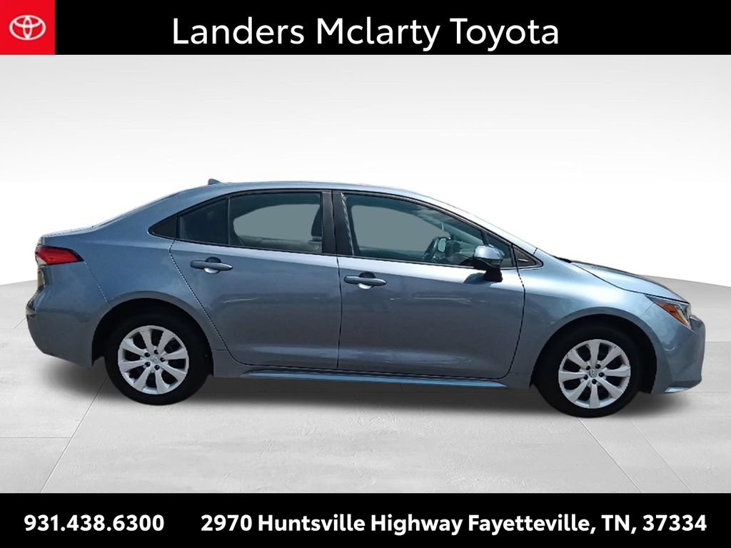 Used 2024 Toyota Corolla LE FWD image 2