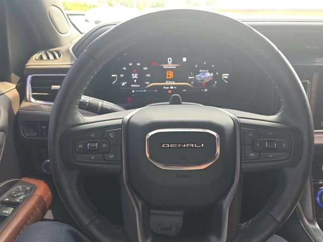 Used 2023 GMC Yukon Denali Ultimate image 30