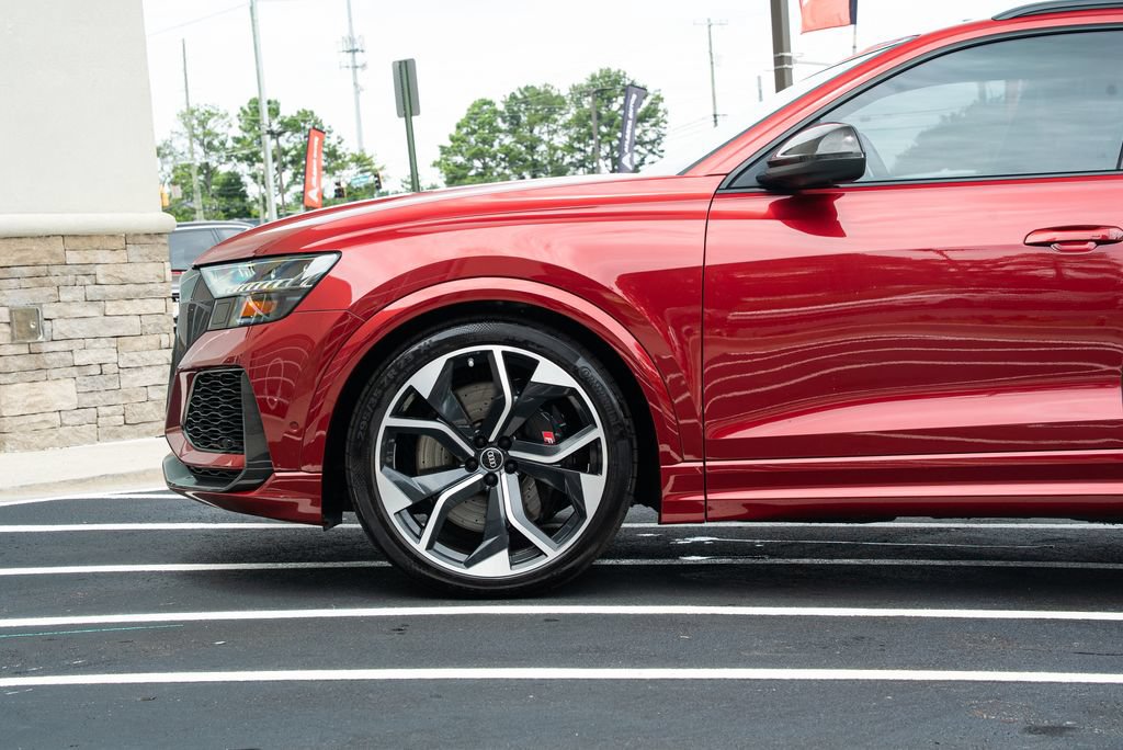 Used 2022 Audi RS Q8 w/ Carbon Optic Package AWD/4WD image 24
