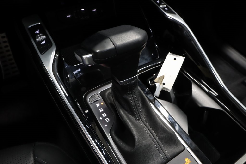 Used 2025 Kia Sorento SX image 31