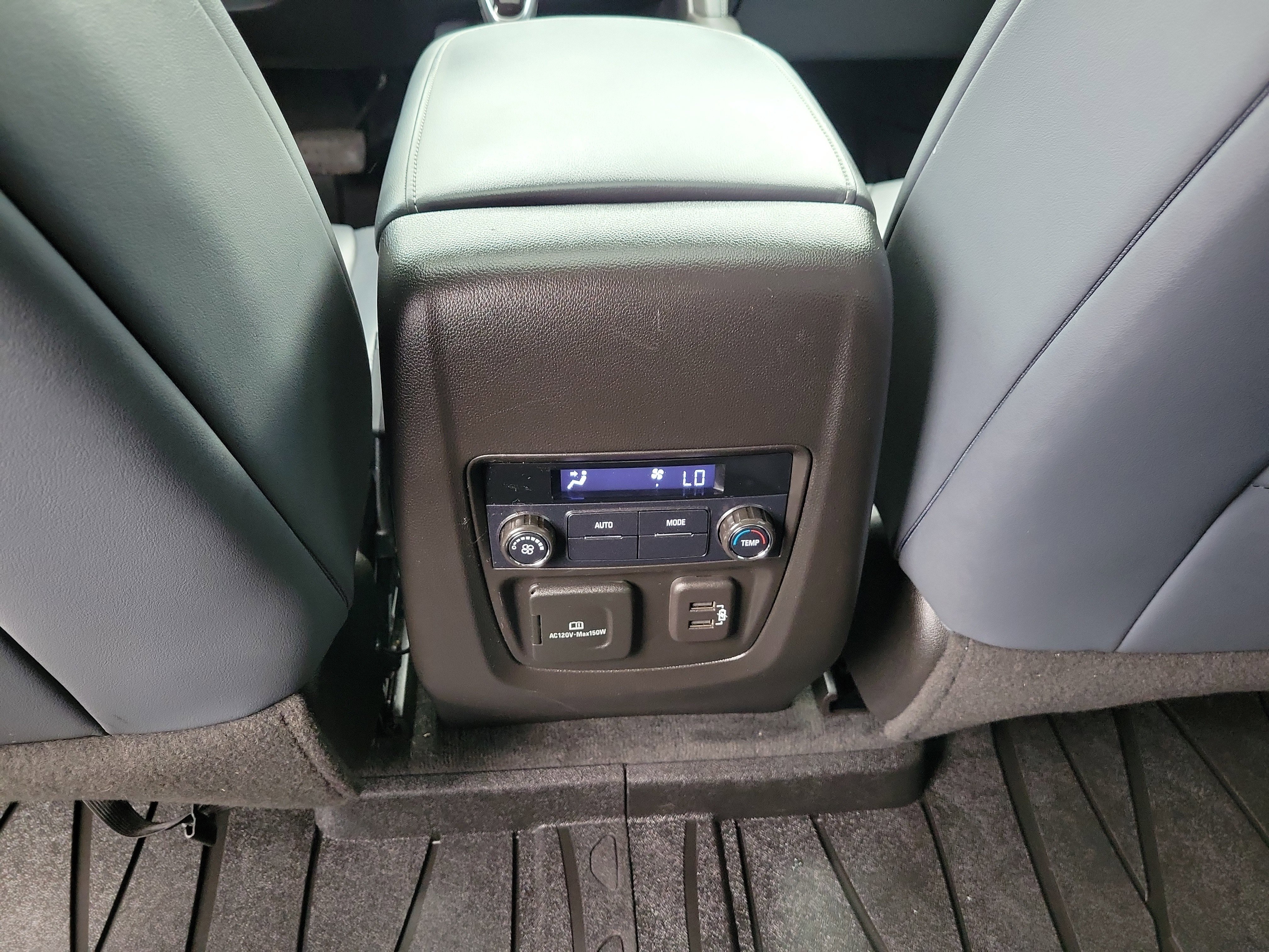 Used 2021 Buick Enclave Essence w/ Sport Touring Edition image 12