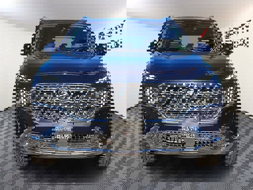 Used 2023 Hyundai Santa Fe Limited image 2