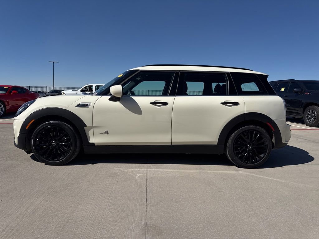 Used 2022 MINI Cooper Clubman S w/ Premium Package image 2