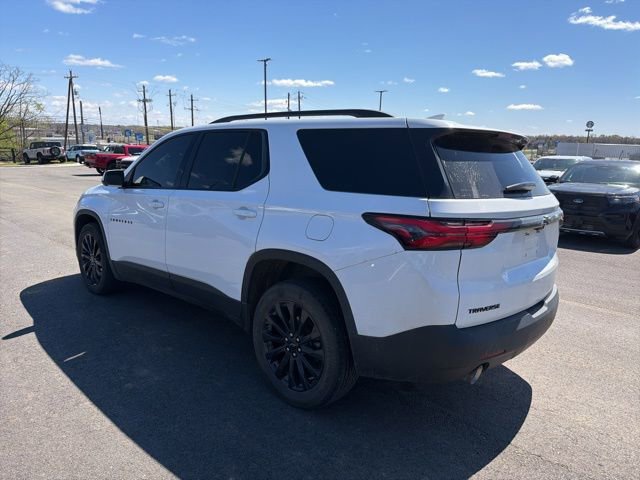 Used 2023 Chevrolet Traverse RS image 2
