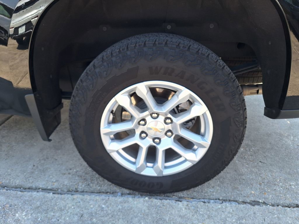 Used 2025 Chevrolet Silverado 1500 LT image 24