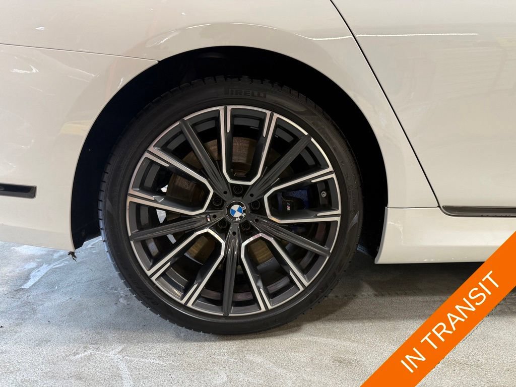 Used 2020 BMW M760i xDrive w/ Luxury Rear Seating Package AWD/4WD image 44