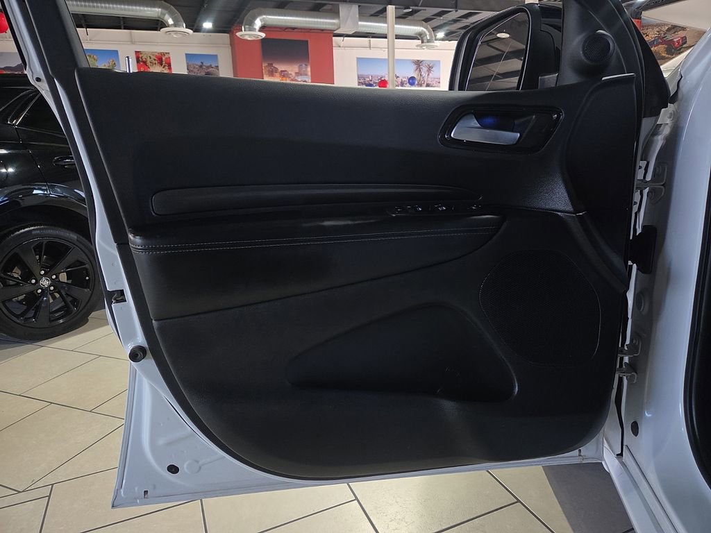 Used 2022 Dodge Durango SXT w/ Blacktop Package image 17