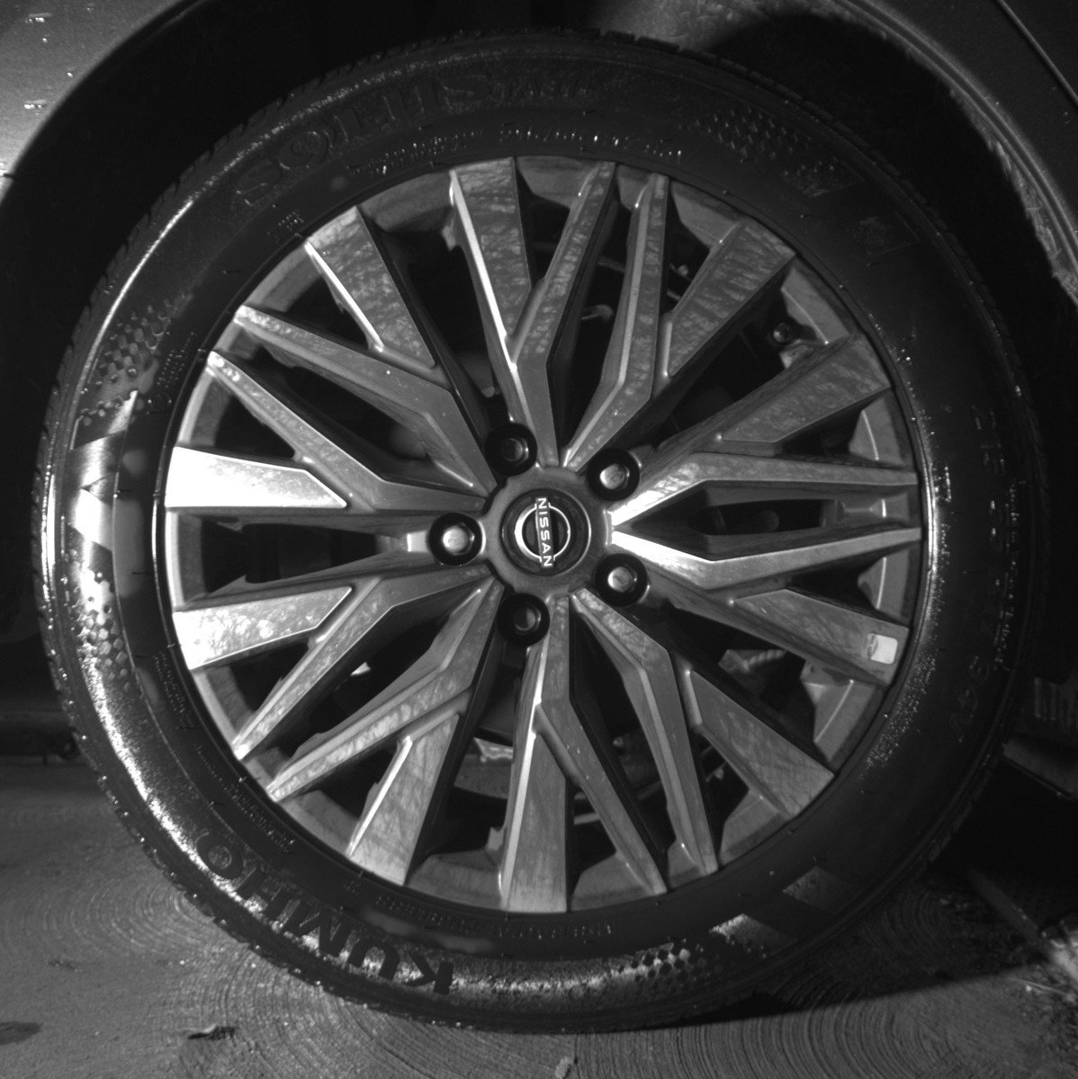 Used 2025 Nissan Altima 2.5 SV FWD image 15