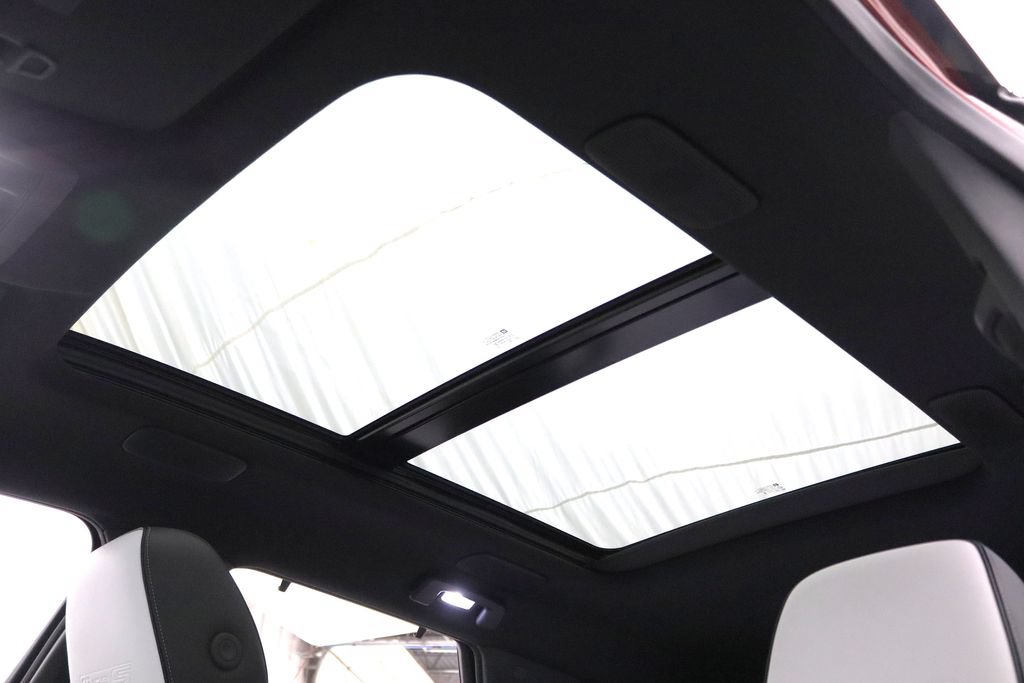 Certified 2024 Acura ZDX Type S AWD/4WD image 33