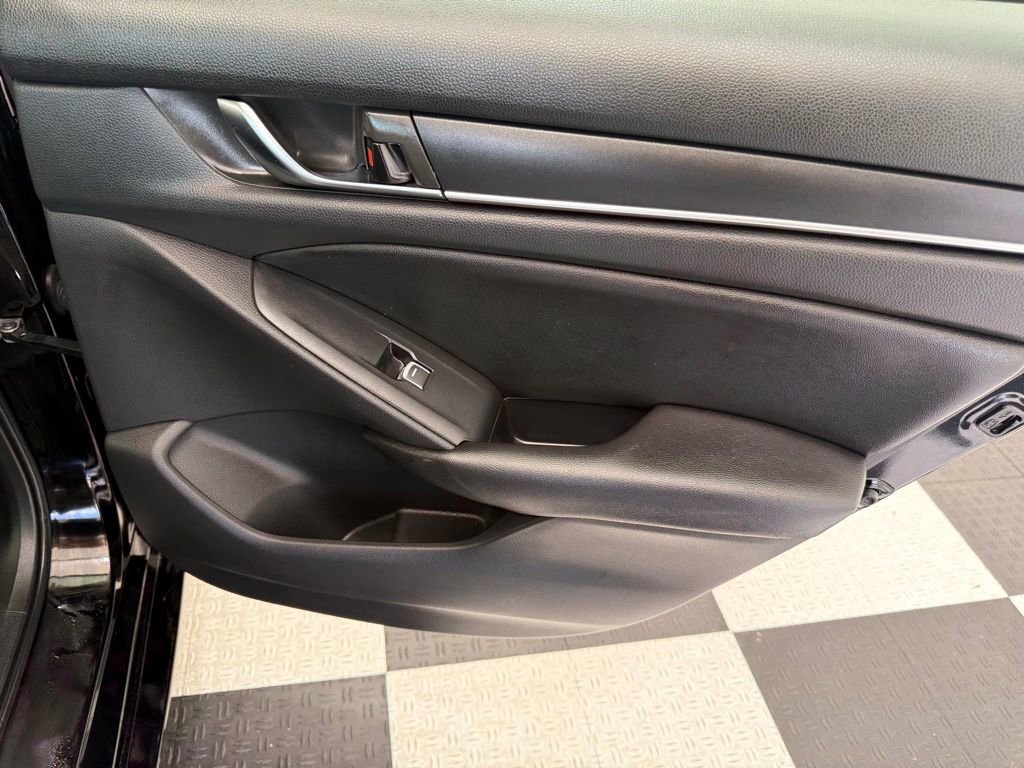 Used 2019 Honda Accord LX image 27