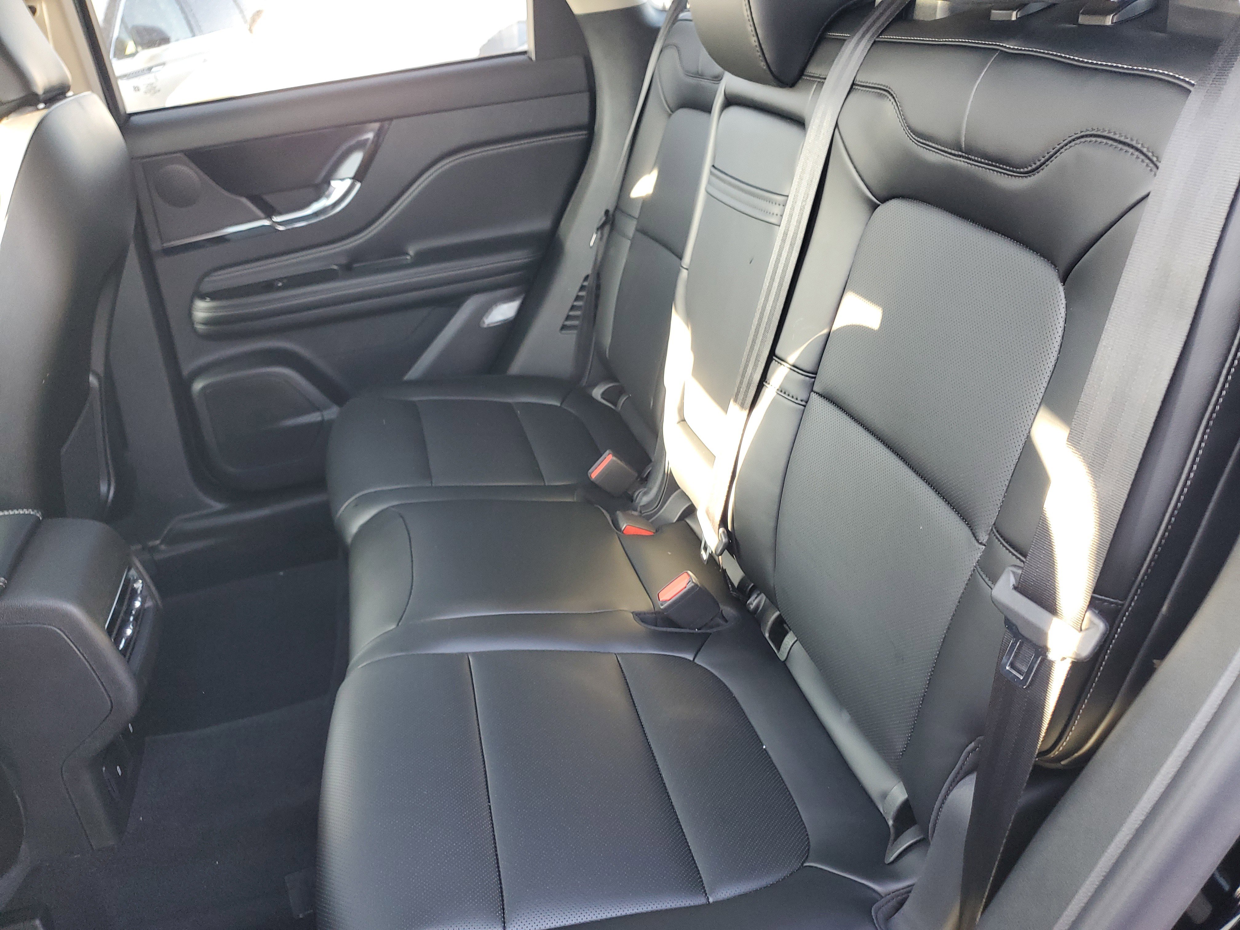 New 2026 Lincoln Corsair Premiere image 28