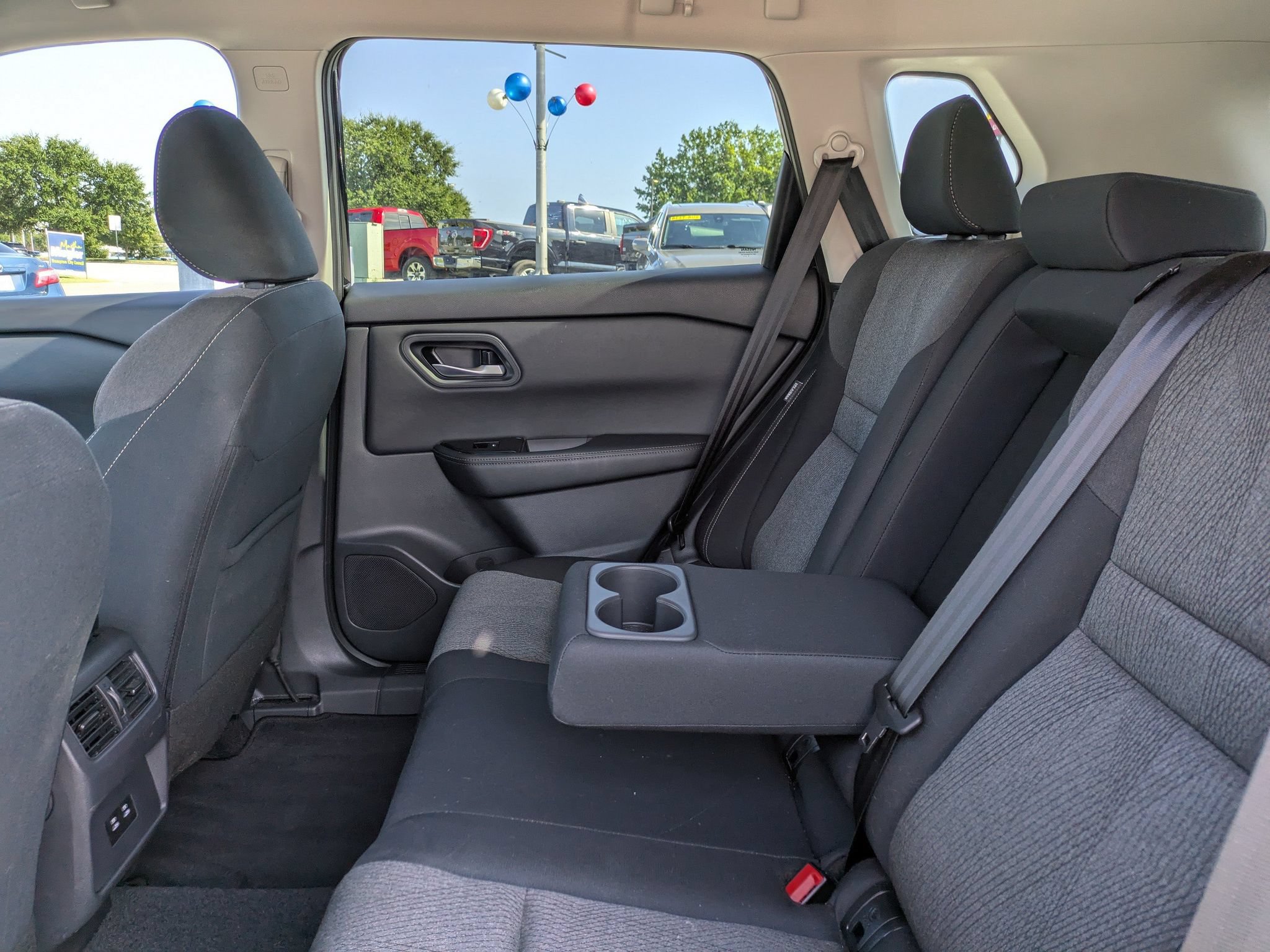 Certified 2026 Nissan Rogue SV FWD image 15