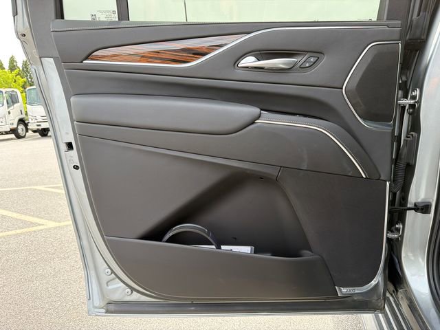 Used 2024 Cadillac Escalade ESV Premium Luxury image 22