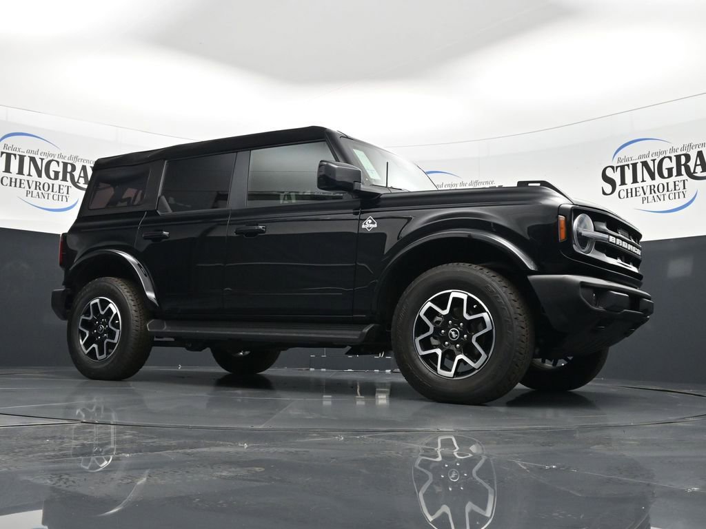 Used 2025 Ford Bronco Outer Banks image 17