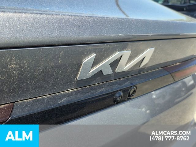 Used 2025 Kia K4 LXS image 12