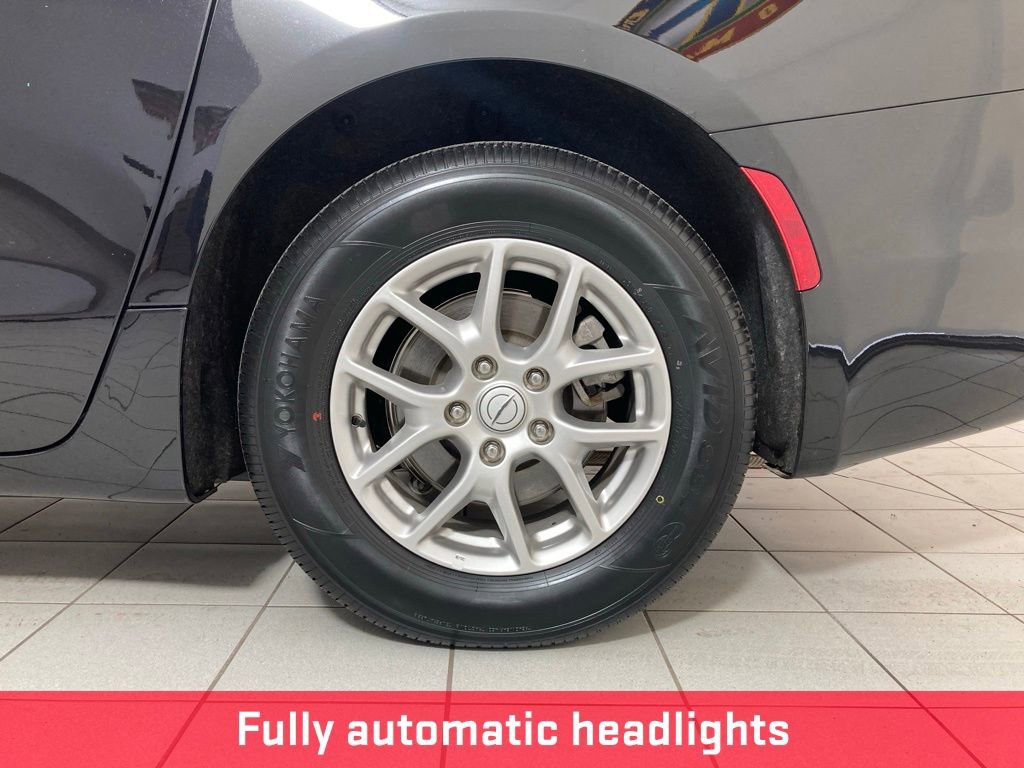 Used 2025 Chrysler Pacifica Select FWD image 26